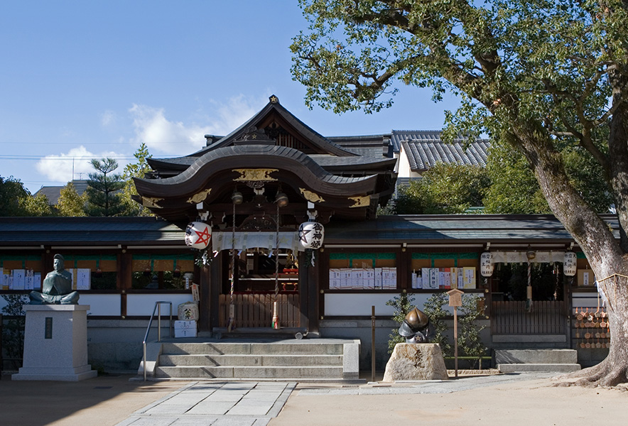 晴明神社 陰陽師好きにはたまらない不思議なパワー - Found