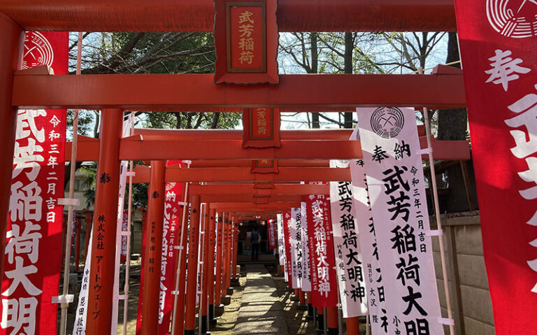 “鬼子母神堂”希望树龄700年的银杏能生子 - Found Japan Chinese